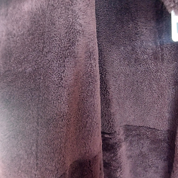 Akris Punto Burgundy Reversible Lamb Shearling Coat Size 6 nwt $3490 Current - Picture 11 of 16